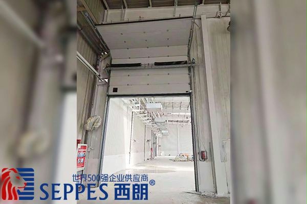 工厂工业提升门