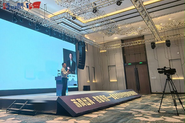 苏州西朗控股集团有限公司、西朗门业（苏州）有限制公司董事长杨元嘉分享出海逆袭之路