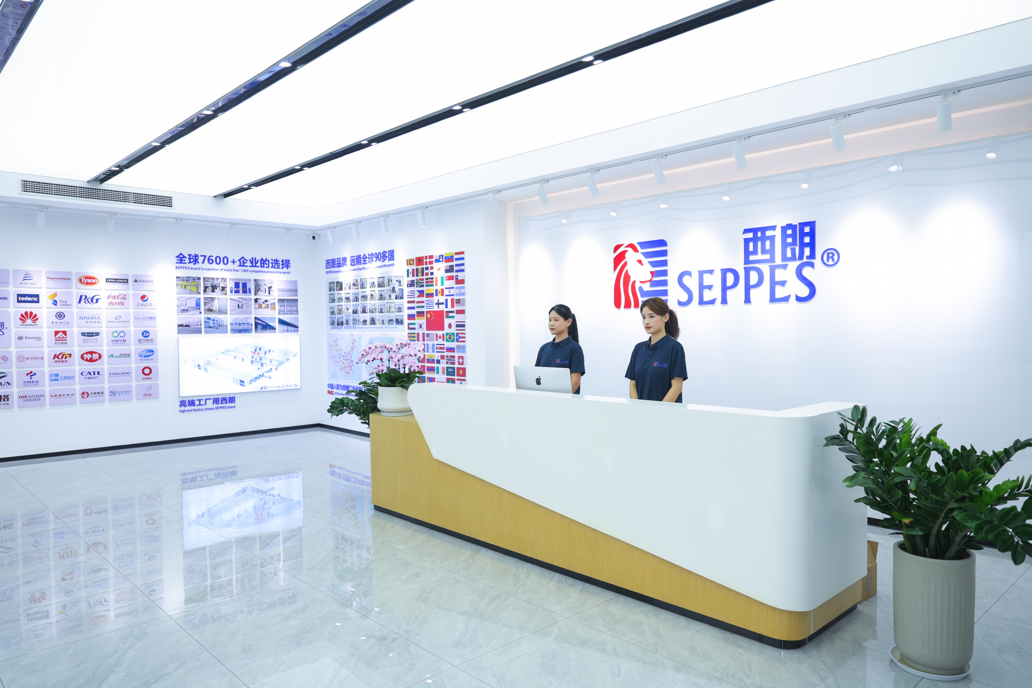 提升门、滑升门、提升门厂家、滑升门厂家