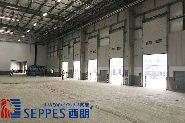 吴江嘉吉物流园工业提升门